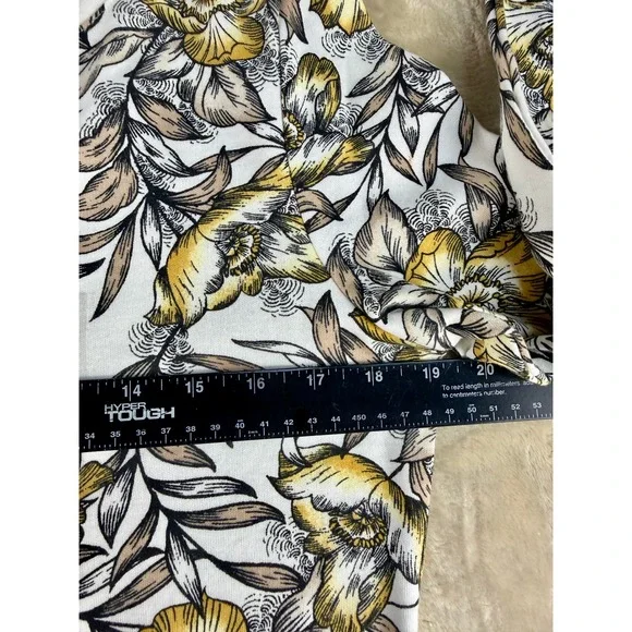 Karen Scott Womens Yellow Floral Henley Long Sleeve Top Size M Gold Buttons NEW - Picture 8 of 12